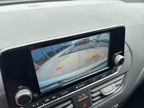 Used 2022 Nissan Altima 2.5 S image 32