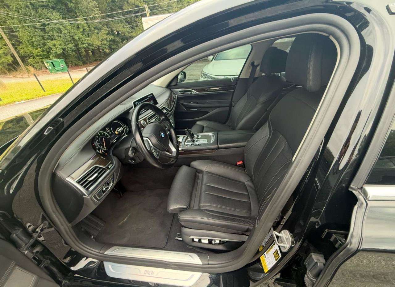 Used 2016 BMW 740i RWD image 8