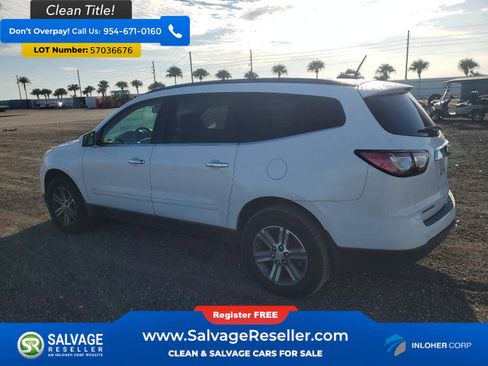 Used 2017 Chevrolet Traverse LT FWD image 3