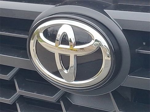 New 2025 Toyota Tacoma TRD Off-Road image 21