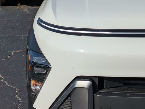 Used 2025 Hyundai Kona SEL FWD image 10