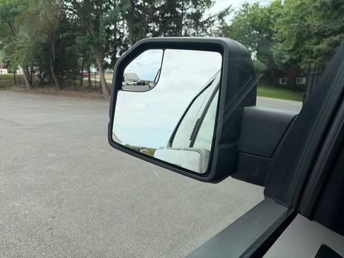 Used 2019 Ford F150 XLT AWD/4WD image 32