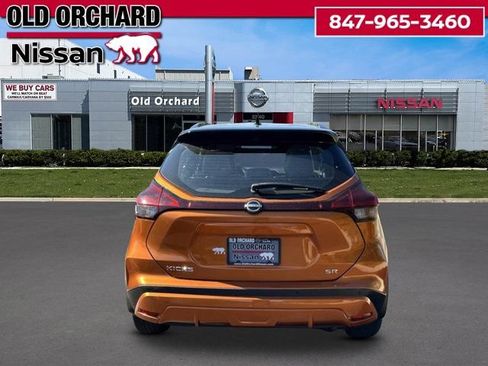 Used 2022 Nissan Kicks SR w/ Premium Package FWD image 5
