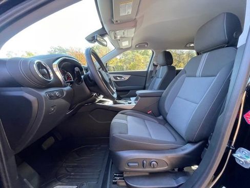 New 2025 Chevrolet Blazer LT w/ Convenience Package image 18