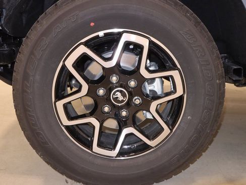 New 2025 Ford Bronco Outer Banks image 28