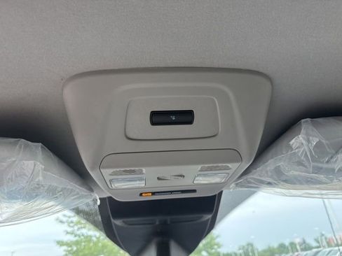 Certified 2023 Ford E-Transit Low Roof RWD image 17