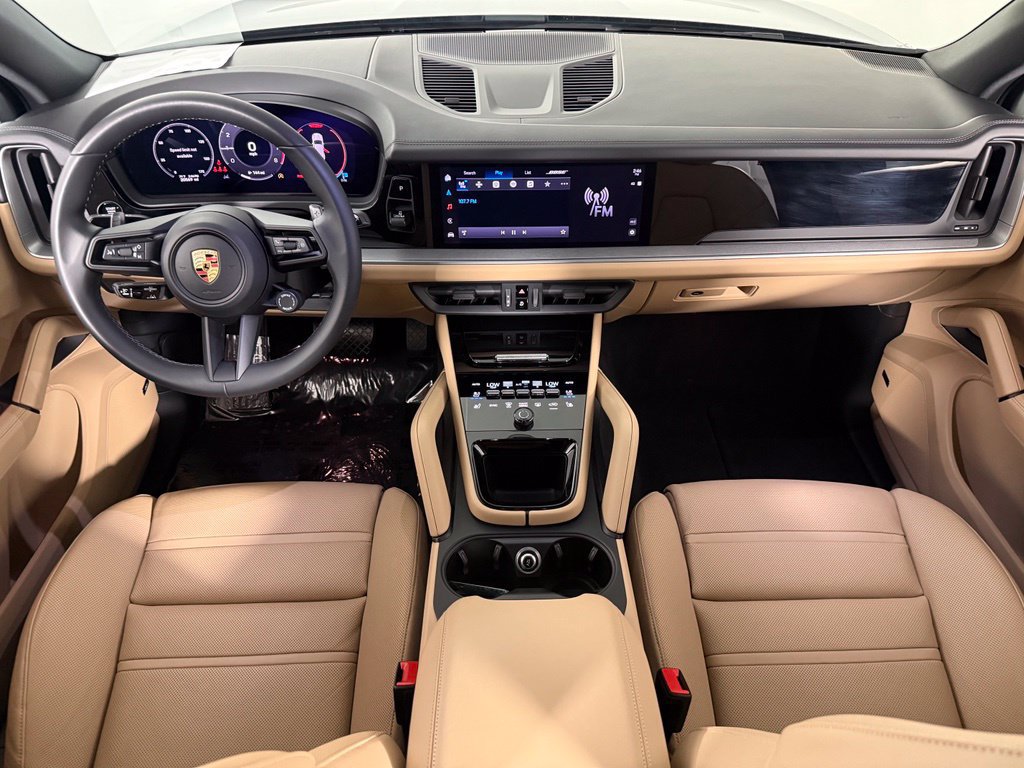 Certified 2024 Porsche Cayenne AWD/4WD image 16
