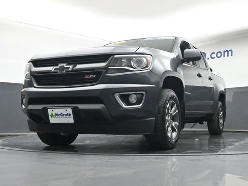 Used 2017 Chevrolet Colorado Z71 AWD/4WD image 7