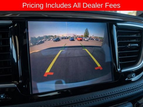 Used 2020 Chrysler Pacifica Limited FWD image 16