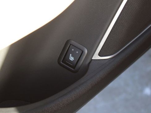 Used 2020 Maserati Levante S GranLusso image 28