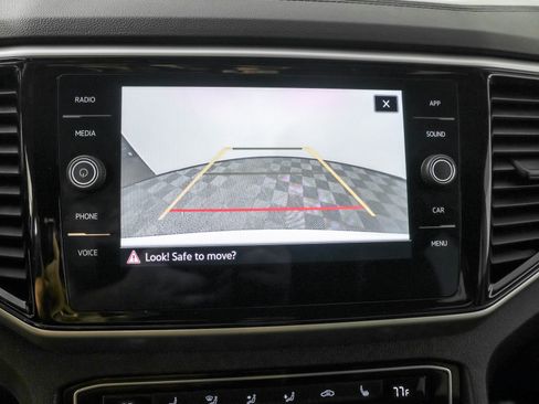 Used 2023 Volkswagen Atlas SE image 7