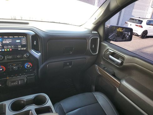 Used 2021 Chevrolet Silverado 1500 LT w/ Convenience Package II AWD/4WD image 16