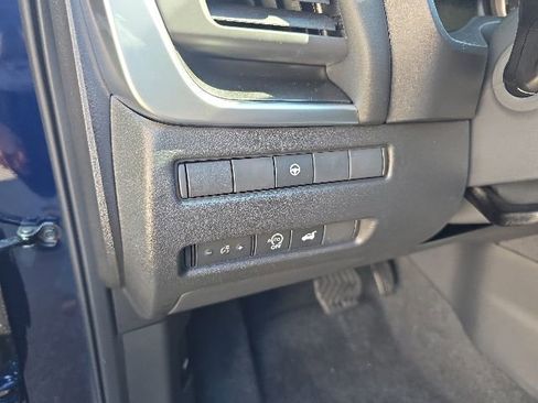 New 2026 Nissan Rogue SV w/ Cold Weather Package AWD/4WD image 19