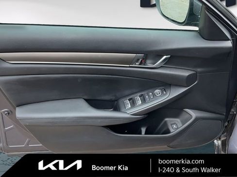 Used 2019 Honda Accord LX image 16