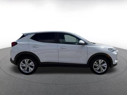 Used 2025 Buick Encore GX Preferred AWD/4WD image 16