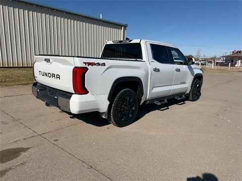 Used 2023 Toyota Tundra Limited image 3