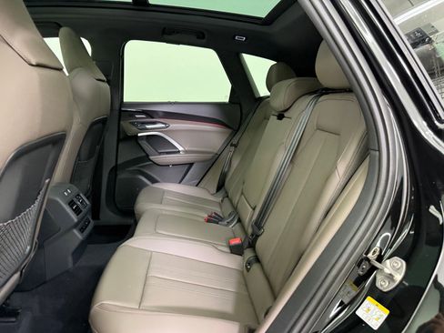 New 2025 Audi Q5 Premium Plus image 15