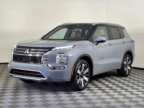 New 2025 Mitsubishi Outlander SEL image 3