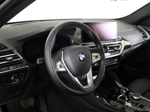 Used 2025 BMW X4 xDrive30i image 31