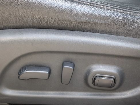 Used 2017 Nissan Murano SV FWD image 19