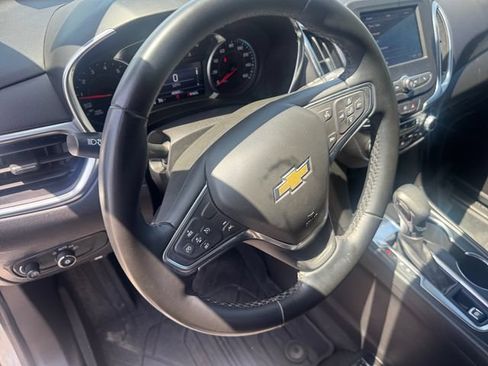 Used 2024 Chevrolet Equinox LT FWD image 13