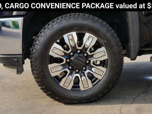 Used 2022 GMC Sierra 2500 SLT w/ SLT Premium Package AWD/4WD image 10