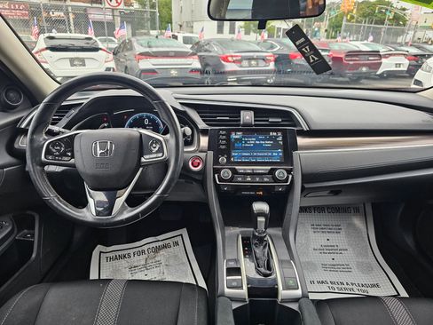 Used 2020 Honda Civic EX image 16