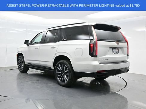 Used 2023 Cadillac Escalade Sport Platinum AWD/4WD image 5