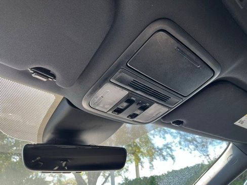 Used 2024 Honda Odyssey Sport image 9