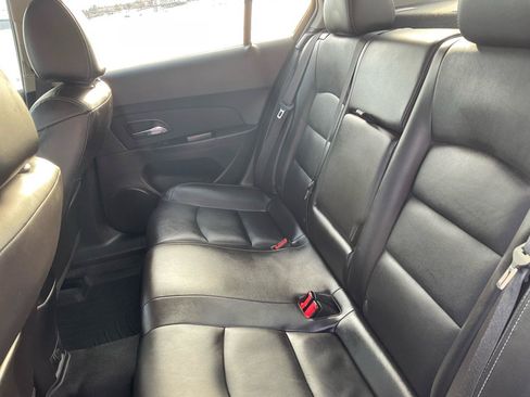 Used 2014 Chevrolet Cruze LT w/ RS Package FWD image 7