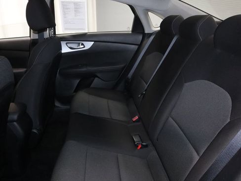 Used 2023 Kia Forte LXS w/ LXS Technology Package FWD image 21