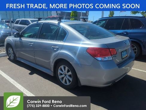 Used 2010 Subaru Legacy 2.5i Premium AWD/4WD image 6