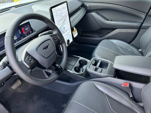 New 2026 Ford Mustang Mach-E Select w/ Interior Protection Package RWD image 9