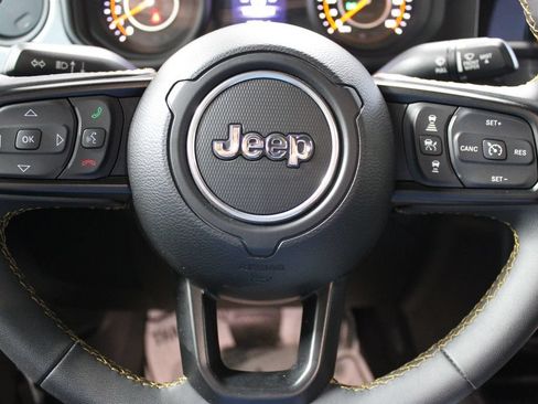 Used 2024 Jeep Wrangler Sport AWD/4WD image 33