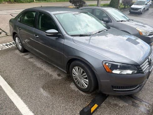 Used 2014 Volkswagen Passat 1.8T S FWD image 11