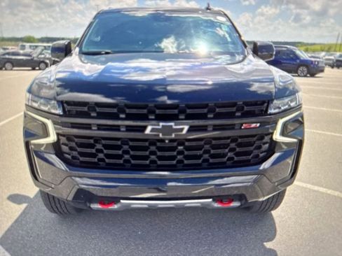 Used 2023 Chevrolet Tahoe Z71 w/ Z71 Off-Road Package AWD/4WD image 8
