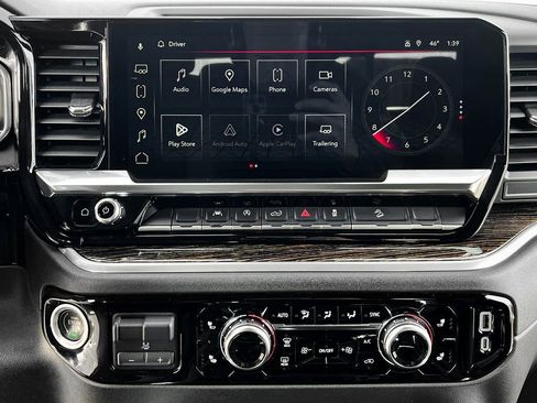 Used 2025 GMC Sierra 1500 Elevation image 22