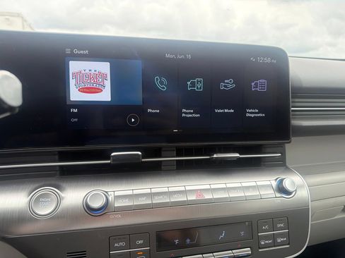 Used 2025 Hyundai Kona SEL FWD image 11