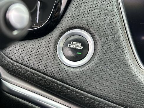 Used 2019 Cadillac XT5 Luxury AWD/4WD image 17