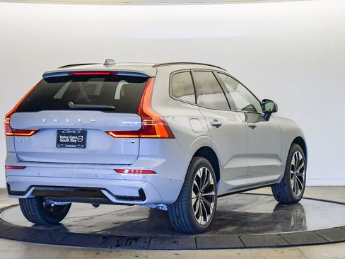 New 2026 Volvo XC60 T8 Plus w/ Protection Package Premier AWD/4WD image 5