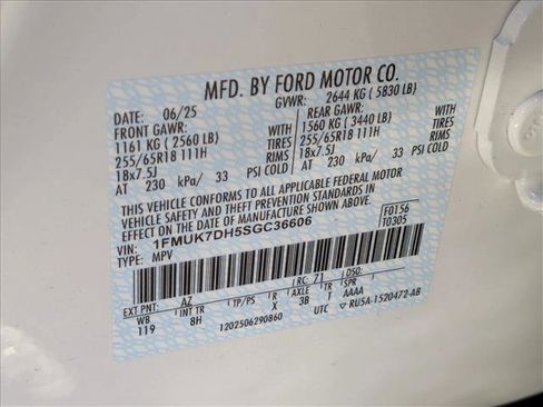 New 2025 Ford Explorer Active image 17