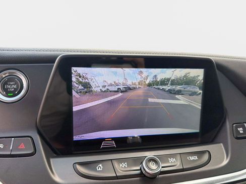Used 2020 Chevrolet Blazer LT FWD image 24