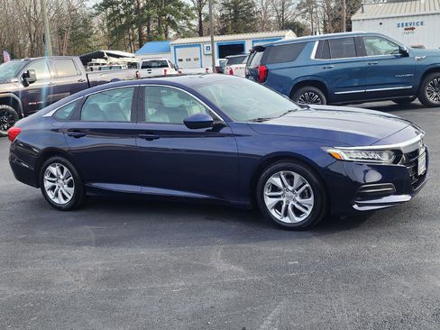 Used 2018 Honda Accord LX image 5