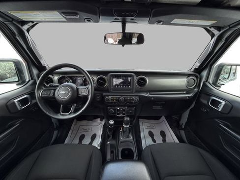 Used 2022 Jeep Gladiator Sport AWD/4WD image 28
