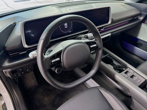 Used 2023 Hyundai Ioniq 6 SEL image 12