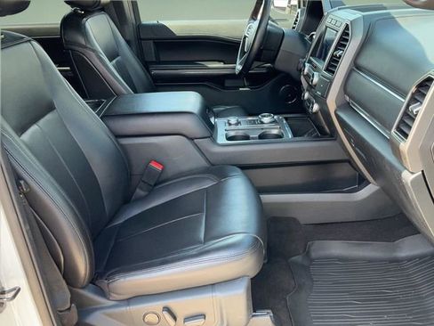 Used 2021 Ford Expedition Max XLT AWD/4WD image 23
