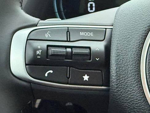 New 2025 Kia Sportage EX w/ EX Premium Package image 21