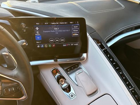 Used 2023 Chevrolet Corvette Stingray Preferred Conv w/ Chrome Exterior Badge Package image 20