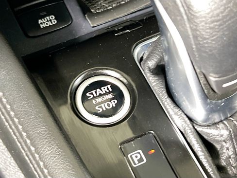Used 2023 Nissan Kicks SV FWD image 24