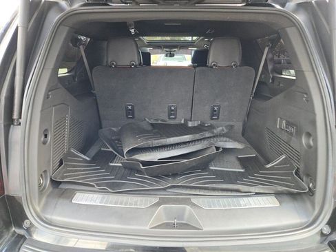 Used 2023 GMC Yukon XL Denali Ultimate image 19